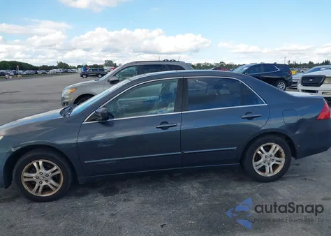 2007 Honda Accord 2.4 Ex from USA, damaged, VIN 1HGCM56797A183312